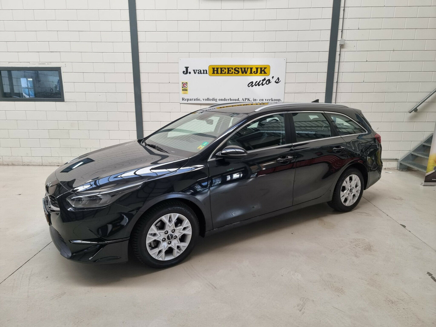 Kia-Ceed Sportswagon-0