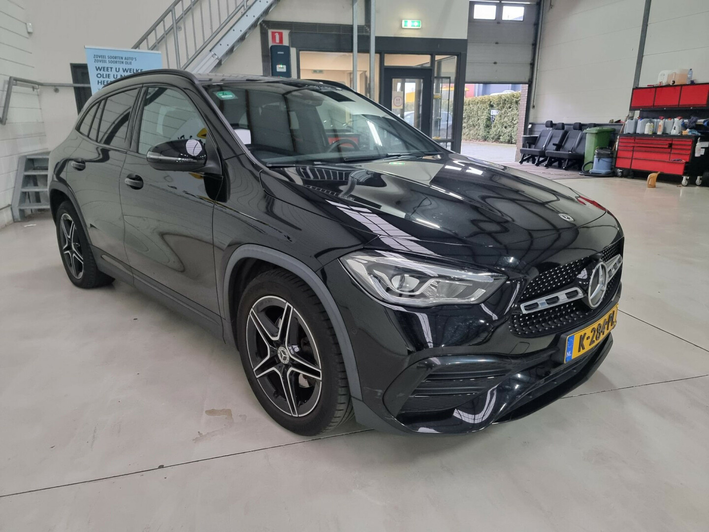 Mercedes-Benz-GLA-14